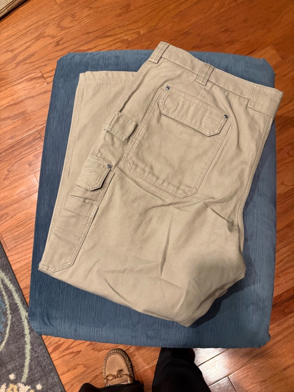 Men's Duluth Trading Co. cargo khaki pants